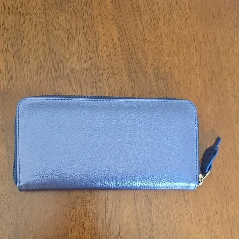 NWT Two Pretty Periwinkle Blue Leather Zip Around Wallet Handcrafted NWT